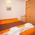 Galerie-apartment 400 Meter Zum *