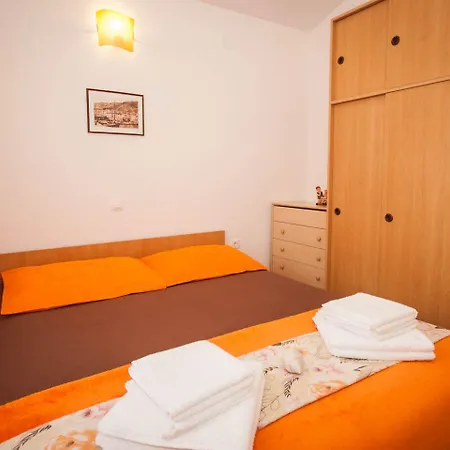 Galerie-apartment 400 Meter Zum *